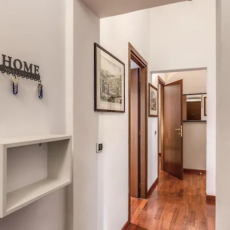 Myrhome - Spanish Steps Apartment *